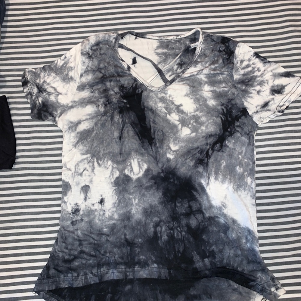 TIE DYE CROSS NECK SHIRT!